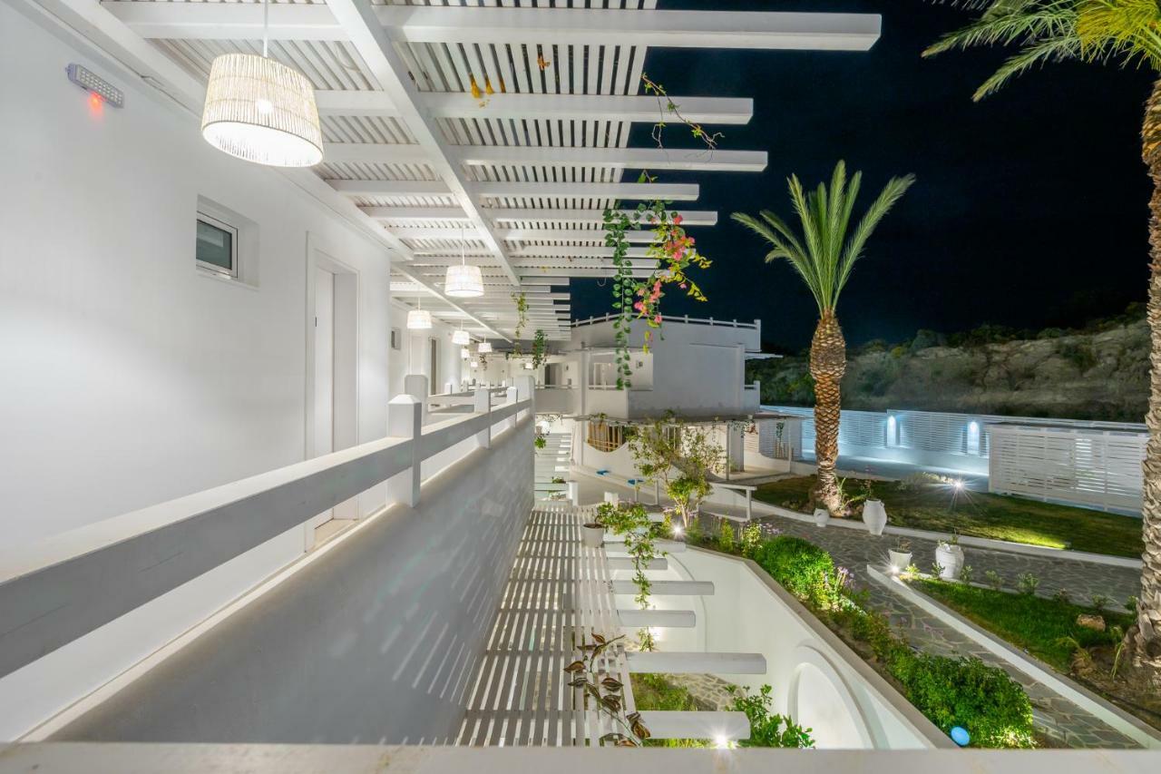 Aloe Hotel - Adults Only ファリラキ エクステリア 写真