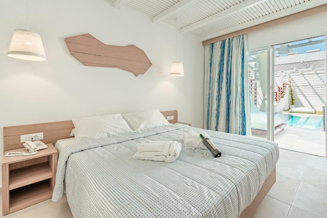 Aloe Hotel - Adults Only ファリラキ 部屋 写真